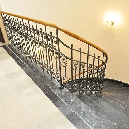 Dom Gościnny Agh Sienkiewiczówka Bed and breakfast