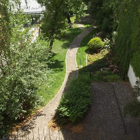 Dom Gościnny Agh Sienkiewiczówka * Cracovia